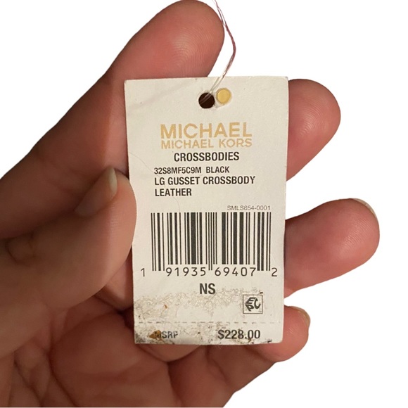 Michael Kors Black Large Gusset Crossbody Leather Purse Silver Hardware - Picture 3 of 10